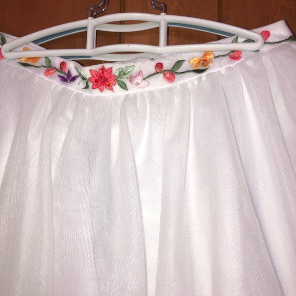 Alyce Paris 3740 white tulle embroidered skirt - Picture 3 of 9